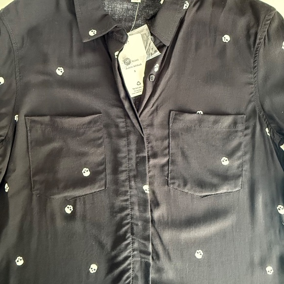 Pink Rose Long Sleeve Button Down with Skull Design - Picture 2 of 8